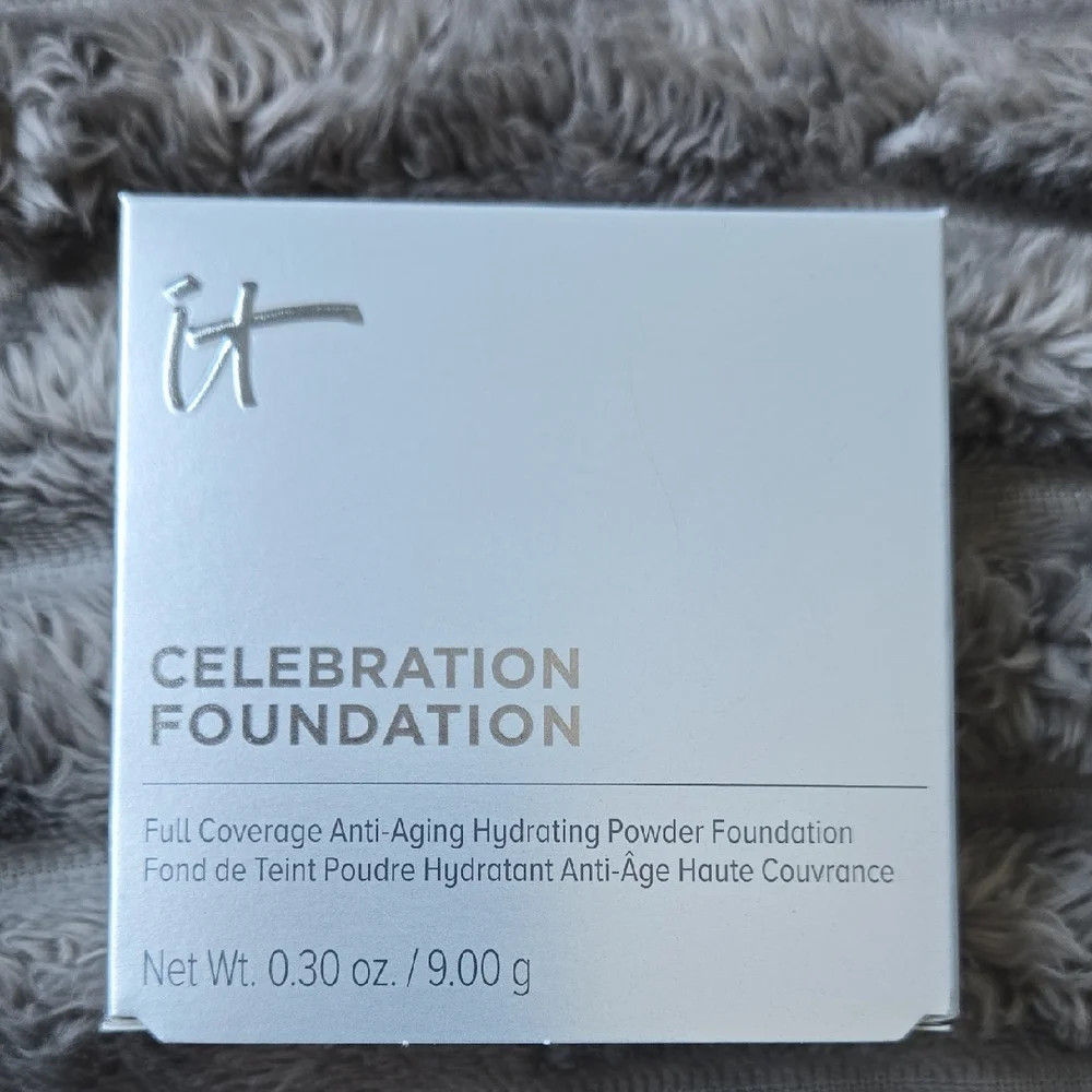 IT Cosmetics Celebration Foundation - Sleek Silver - Picture 1 of 4